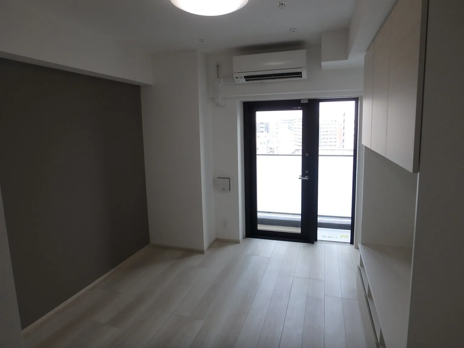 Orchid Residence Ueno - Interior - ["Property", "Building", "Window"]