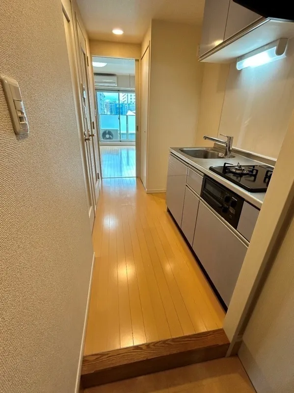Misuz Court Monzen-Nakacho - Interior - ["Flooring", "Interior design", "Wood"]
