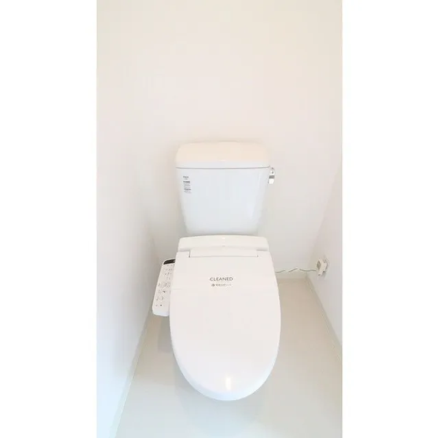 Patio Minami Azabu - Interior - ["Toilet", "Toilet seat", "Plumbing fixture"]