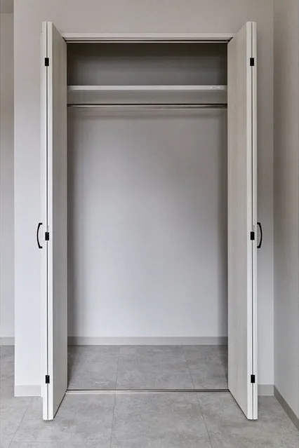 Comfortia Liv Bunkyo Sendagi - Interior - ["Door", "Grey", "Household hardware"]