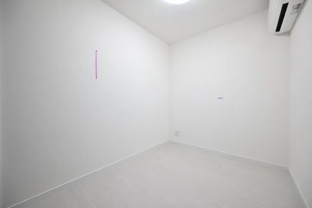 ES-Grande Higashinakano - Interior - ["White", "Flooring", "Floor"]
