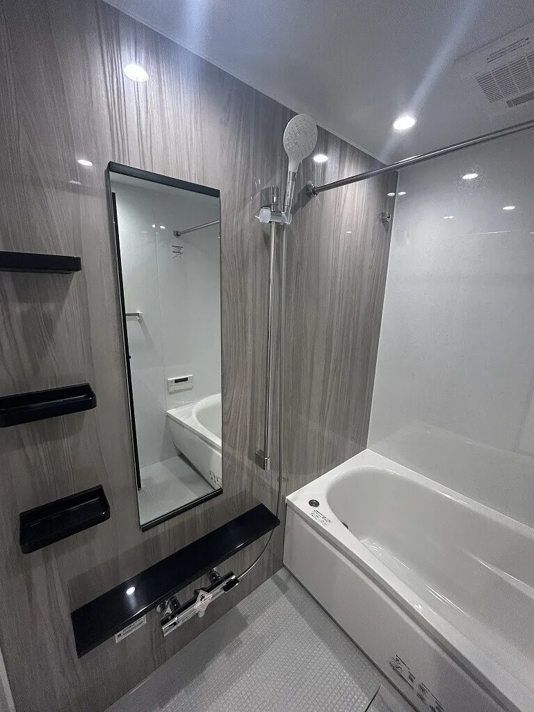 Prime Maison Iriya - Interior - ["Plumbing fixture", "Flooring", "Bathroom"]