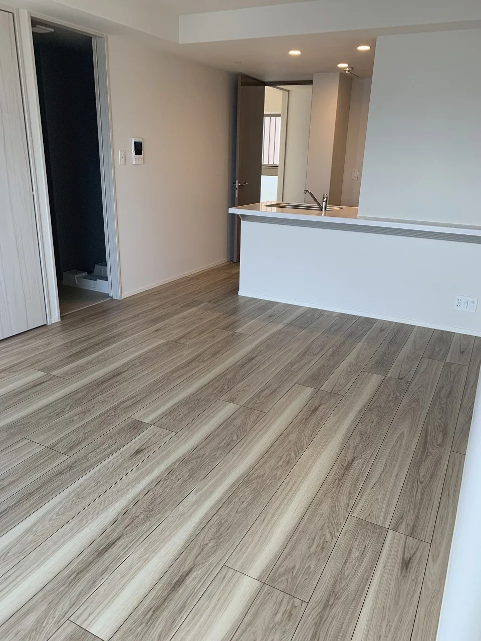 Gran Casa Oshima - Interior - ["Fixture", "Wood", "Interior design"]
