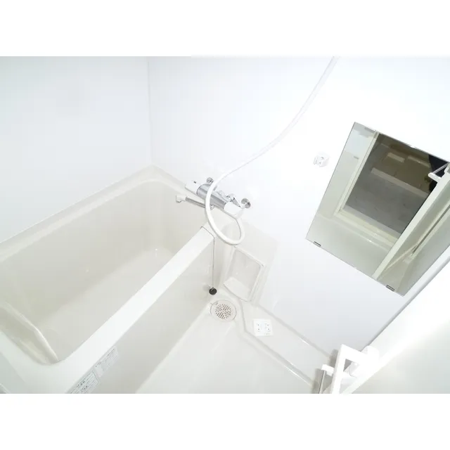 Monreve Kinshicho - Interior - ["Bathtub", "Plumbing fixture", "Bathroom"]