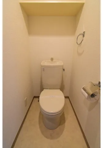 Avinity Higashi Nakano - Interior - ["Toilet seat", "Toilet", "Bathroom"]