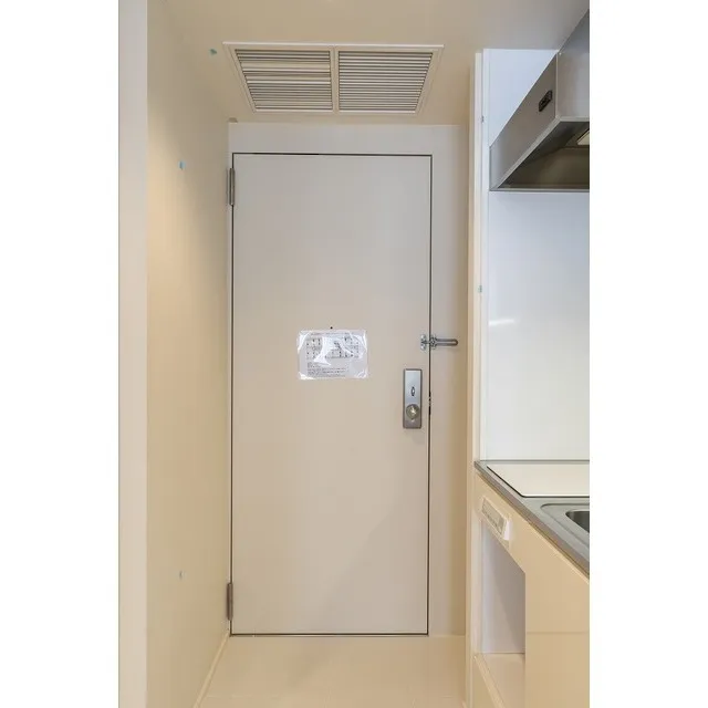 Frontier Residence The Tower Shinagawa - Interior - ["Door", "Fixture", "Building"]