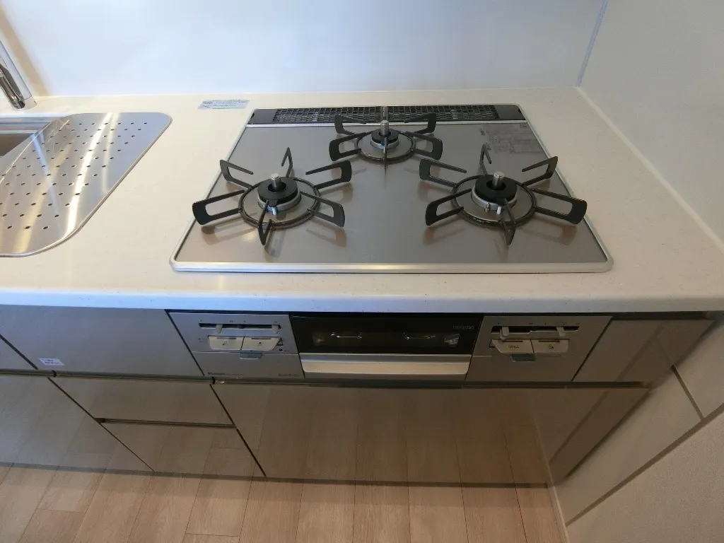 Orchid Residence Morishita - Interior - ["Kitchen Appliance", "Major appliance", "Kitchen stove"]