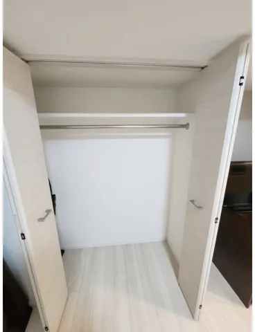 Duales Chiyoda Misakicho - Interior - ["Flooring", "Floor", "Wood flooring"]