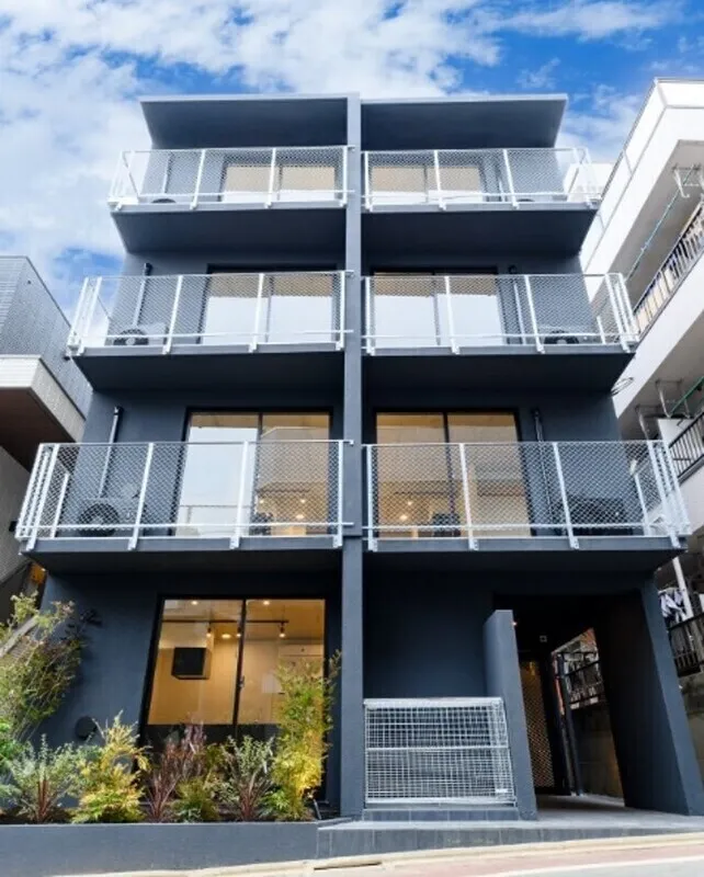 Trias531 - Exterior - ["Apartment", "Urban design", "Balcony"]