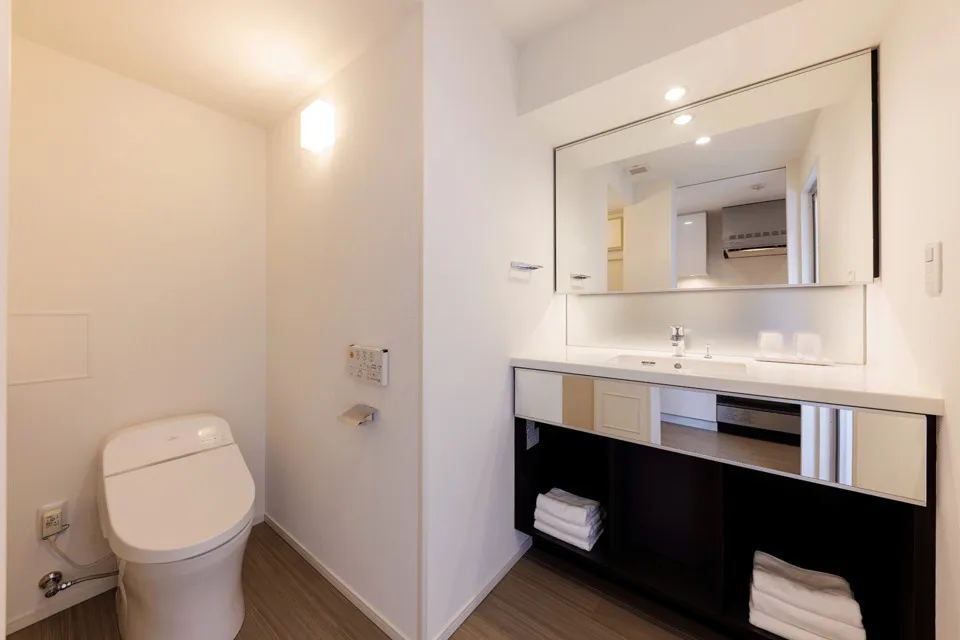 Hmlet Premium Azabudai - Interior - ["Interior design", "Plumbing fixture", "Flooring"]
