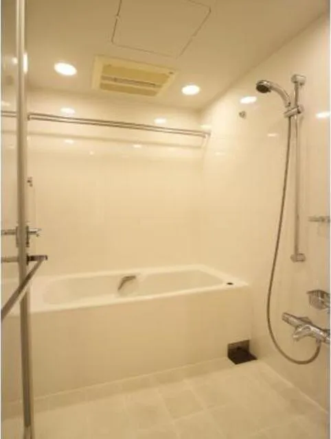 Akasaka Tower Residence Top Of The Hill - Interior - ["Plumbing fixture", "Property", "Floor"]