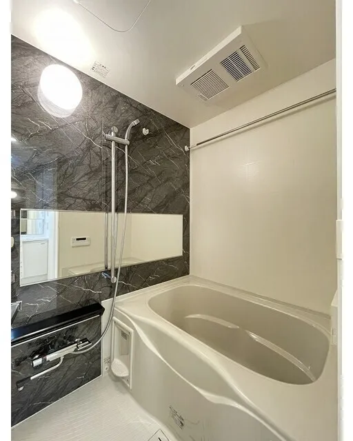 Comforia Liv Ueno - Interior - ["Plumbing fixture", "Flooring", "Interior design"]