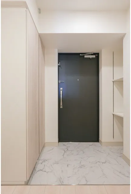 Comforia Liv Toyosu Canal - Interior - ["Flooring", "Floor", "Wall"]