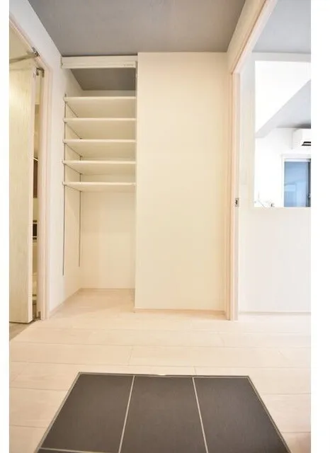 CASA PIAZZA Shimomaruko - Interior - ["Flooring", "Wood", "Floor"]