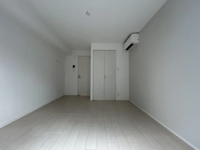 El Faro Nakano Arai Yakushi - Interior - ["Flooring", "Floor", "Ceiling"]