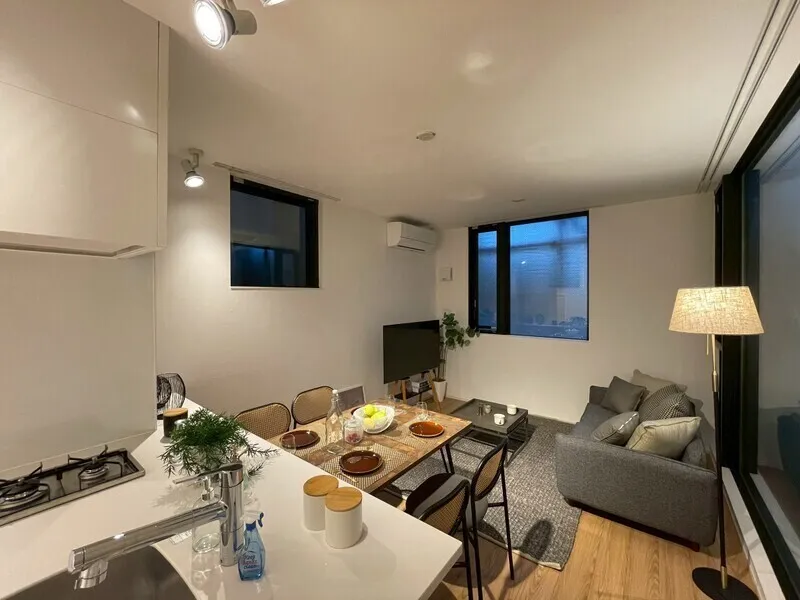 Pollast Yoyogi - Design - ["Interior design", "Apartment", "Flooring"]