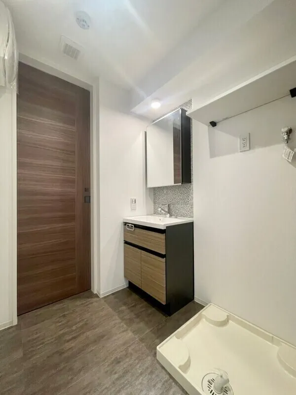 Struth Itabashi Honcho - Interior - ["Flooring", "Wood", "Interior design"]