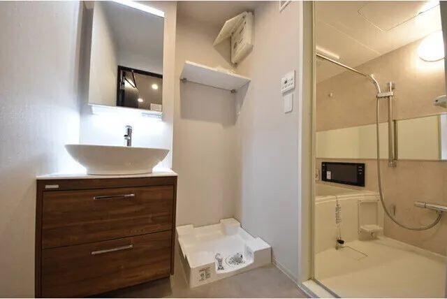 Memora Ikebukuro - Interior - ["Bathroom Sink", "Plumbing fixture", "Interior design"]