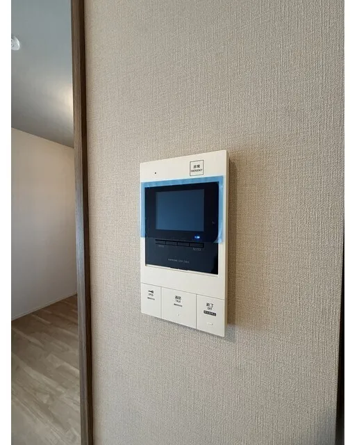 Wellis Urban Sumiyoshi West - Interior - ["Electronic device", "Display device", "Technology"]