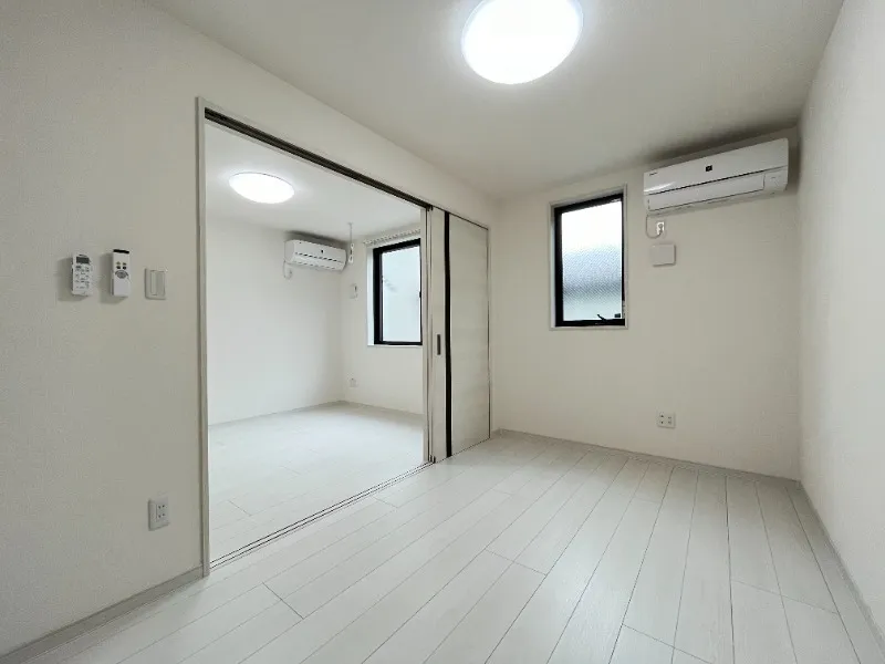 Mare Nishi-Sugamo - Interior - ["Flooring", "Floor", "Ceiling"]