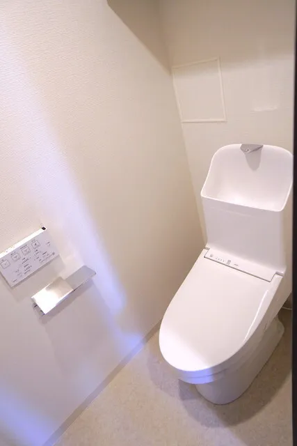 Belfirth Kanda Jimbocho - Interior - ["Toilet", "Wood", "Interior design"]
