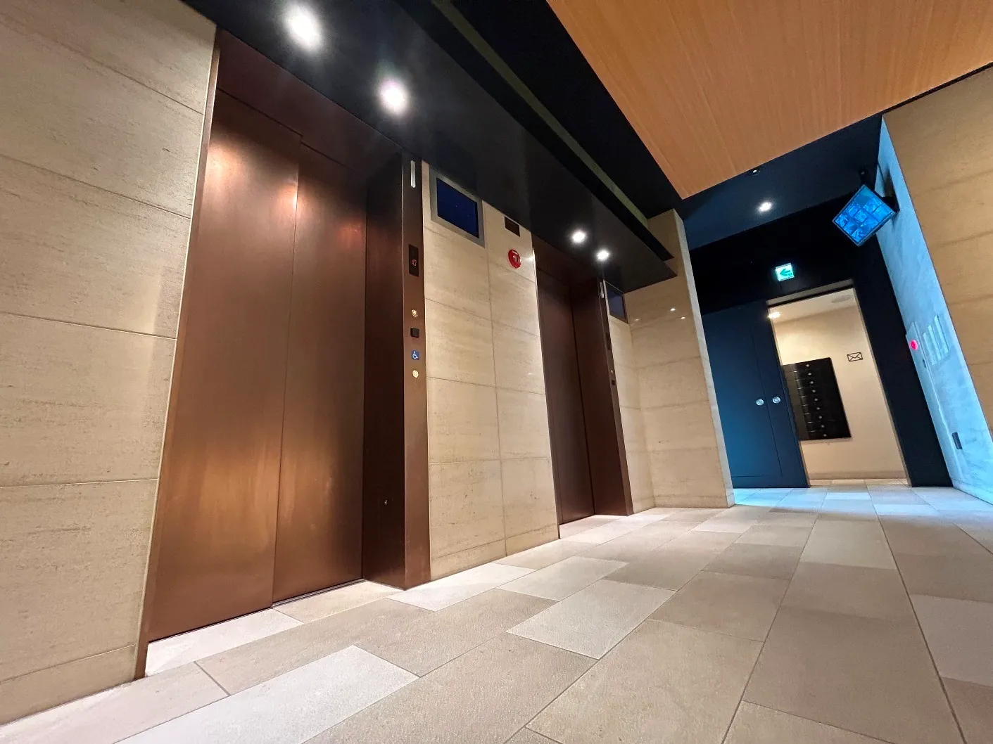 Emily Shakujii Park - Exterior - ["Flooring", "Floor", "Ceiling"]
