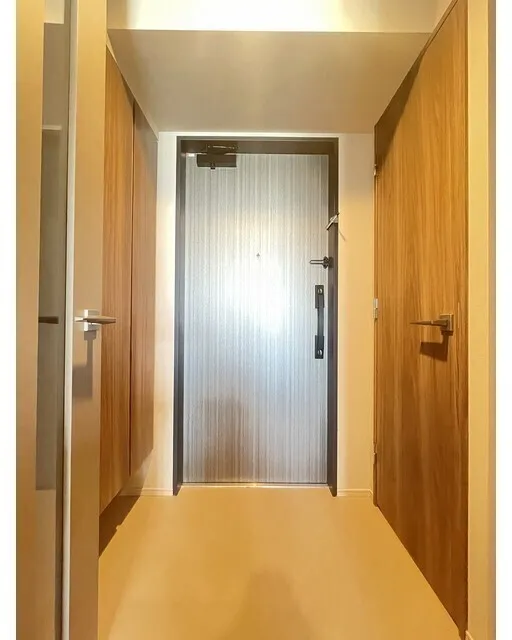 Wellis Urban Sumiyoshi East - Interior - ["Wood", "Flooring", "Floor"]