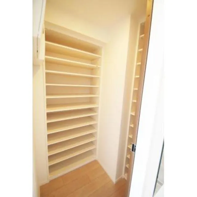 Park Axis Asakusabashi II - Interior - ["Property", "Room", "Stairs"]