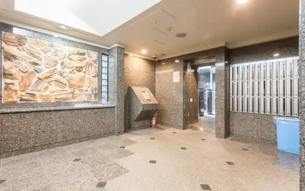 Ryowa Palace Ochanomizu Yushima Tenmangu - Exterior - ["Flooring", "Floor", "Apartment"]