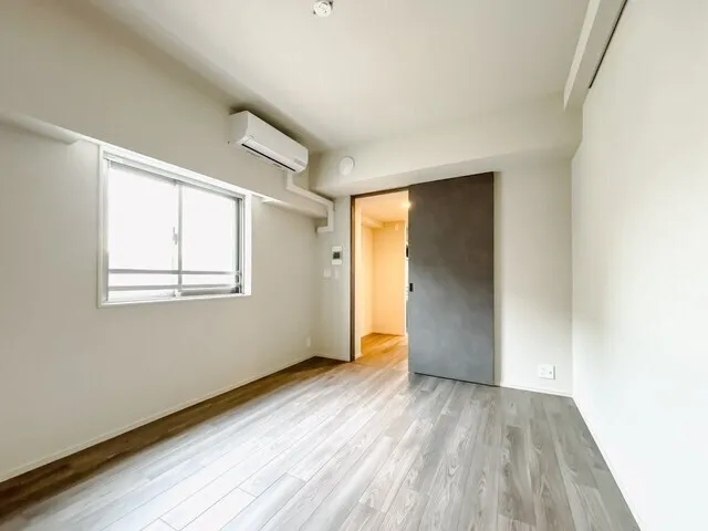 Royal Parks Ariake - Interior - ["Flooring", "Floor", "Ceiling"]