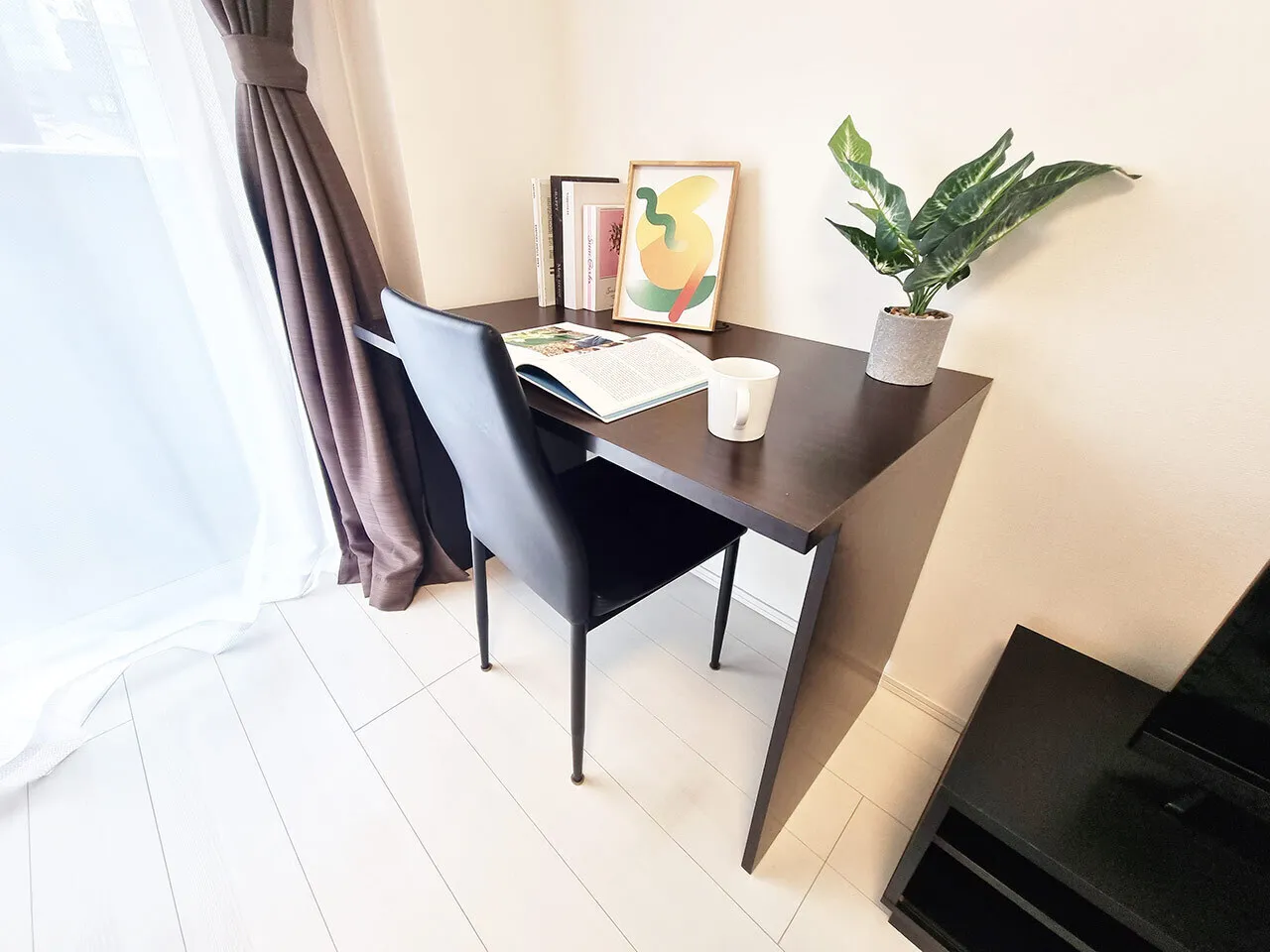 Mynavi Stay Osaki 2 - Interior - ["Furniture", "Wood", "Floor"]