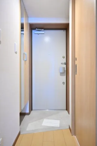 CENTRAL GARDEN RESIDENCE TOKYO - Interior - ["Wall", "Flooring", "Wood"]