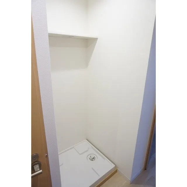 Green Ward Ashihana - Interior - ["Wood", "Rectangle", "Fixture"]
