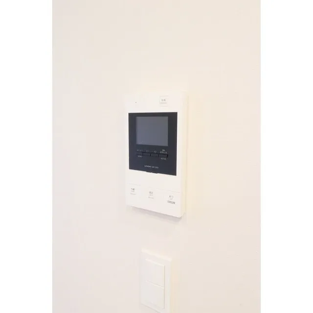 Primal Minowa - Interior - ["Rectangle", "Gadget", "Computer monitor accessory"]