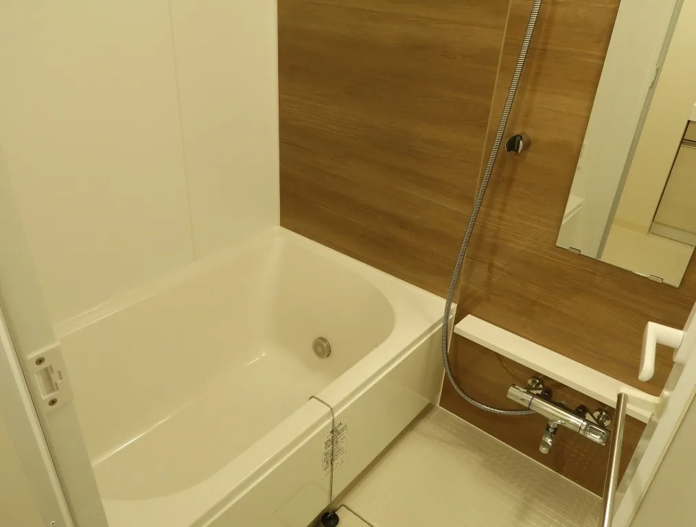 ORSUS Shin-Ekoda - Interior - ["Bathtub", "Plumbing fixture", "Bathroom"]