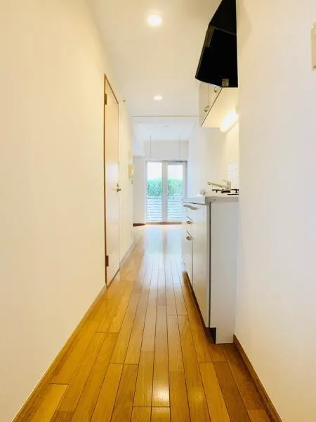 Bregrace Sangubashi - Interior - ["Flooring", "Floor", "Wood flooring"]