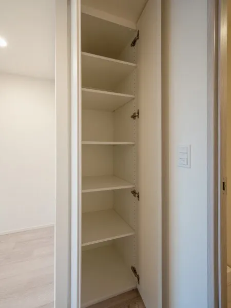 Brillia Ist Asakusa - Interior - ["Flooring", "Wood", "Floor"]