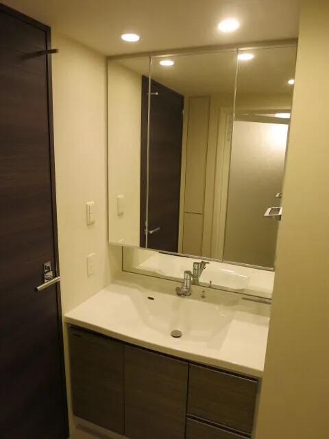 Furage Oshiage - Interior - ["Flooring", "Floor", "Plumbing fixture"]