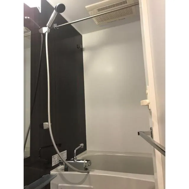 Azul Kikugawa - Interior - ["Tap", "Plumbing fixture", "Sink"]