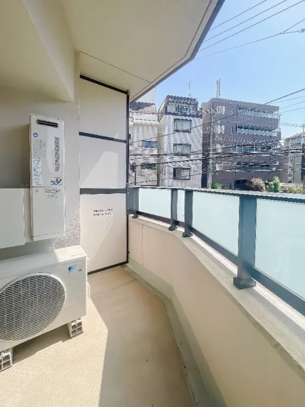 RESIDIA Bunkyo Koishikawa II - Interior - ["Apartment", "Glass", "Condominium"]