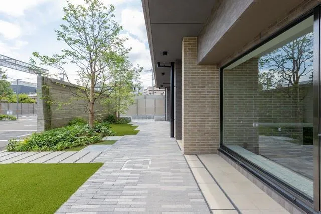 The Park Habio Mejiro Tower - Exterior - ["Flooring", "Floor", "Composite material"]
