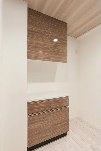 Comforia Liv Bunkyo Gokokuji - Interior - ["Wood", "Flooring", "Cabinetry"]