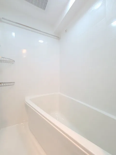 Comforia Higashioi I - Interior - ["Bathtub", "Building", "Wood"]