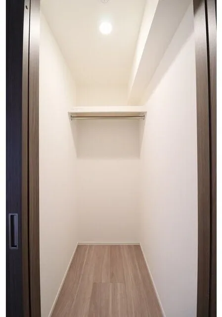 Comforia Takenotsuka East - Interior - ["Wood", "Flooring", "Floor"]